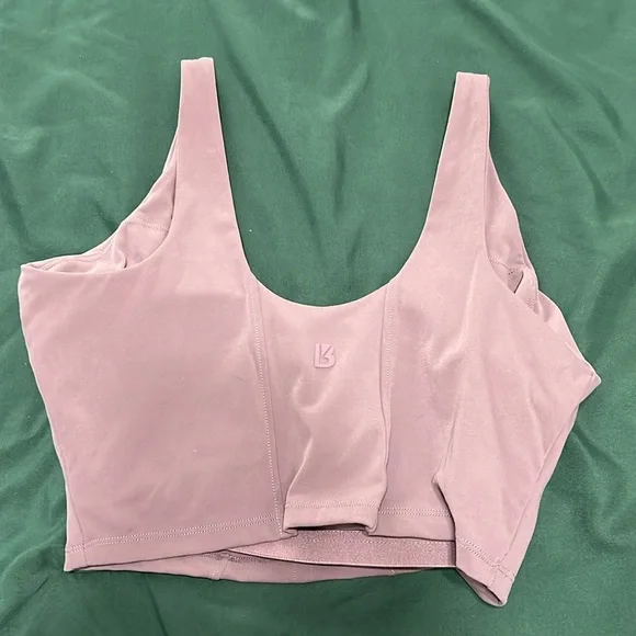 L Buffbunny Covet Crop - Picture 2 of 3